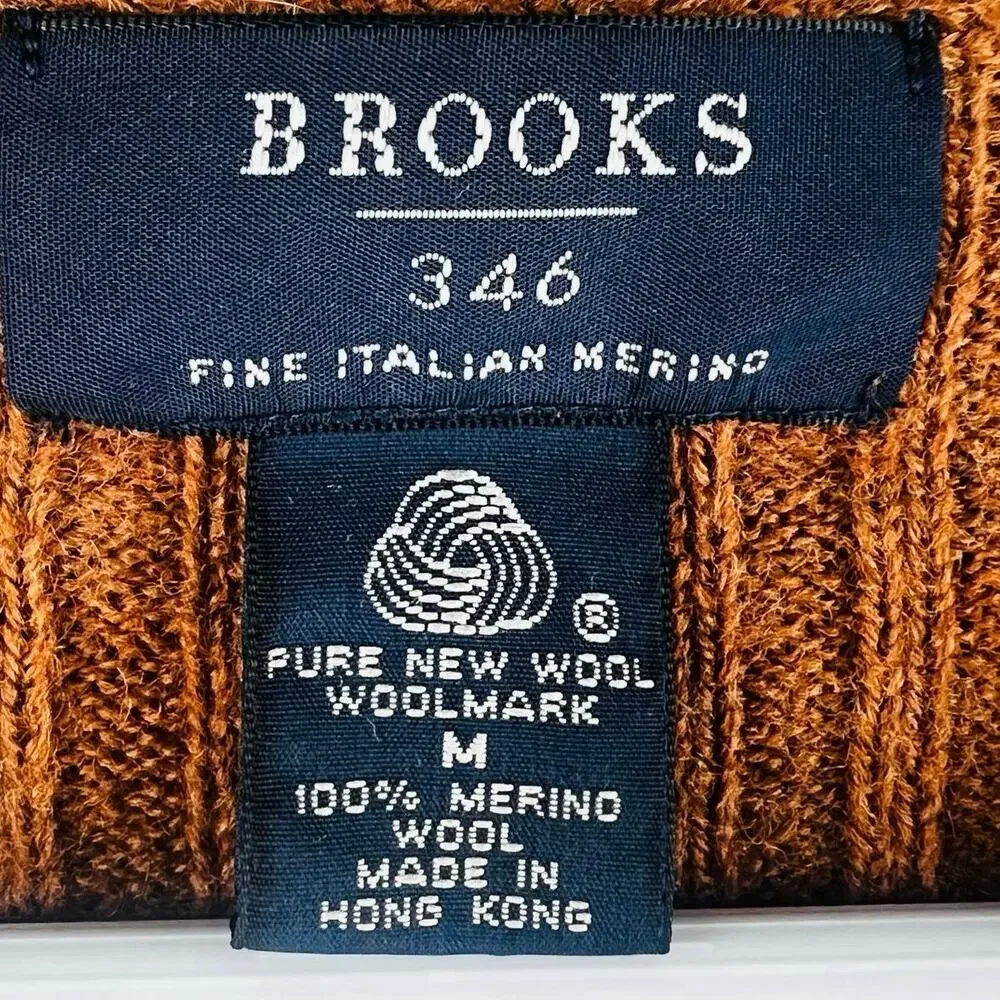 Brooks Brothers 346 Mens Sweater M Rust Orange Ribbed V-Neck Merino Wool Italian